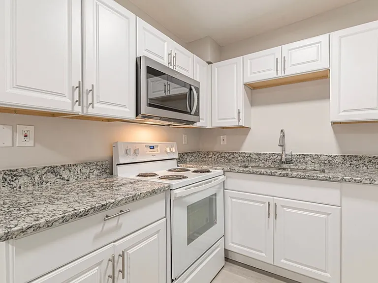 ZD Townhomes — Photo 16
