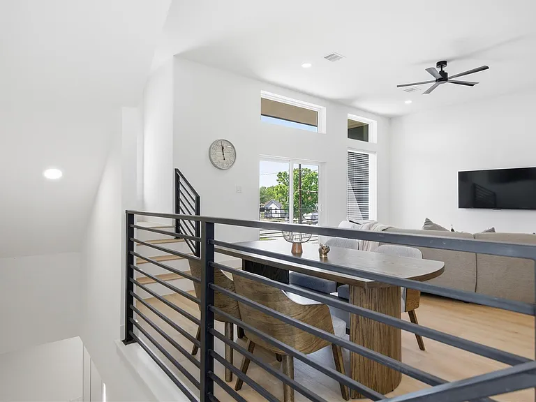 5505 Hershe St — Photo 22