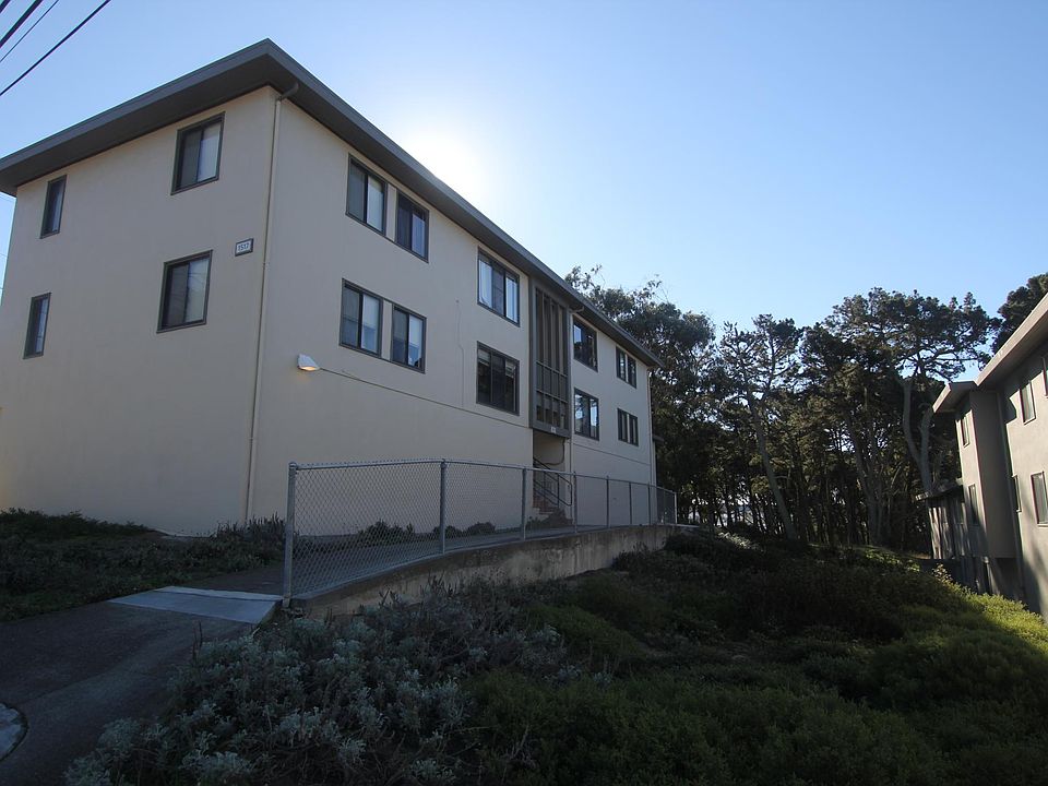 1st image of 1517 Pershing Dr #A