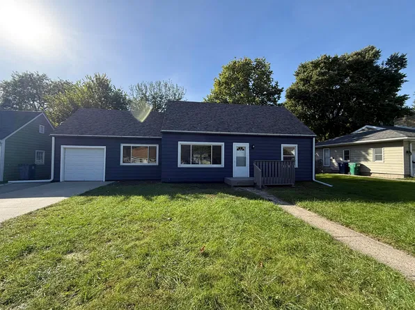 1417 Grand Ave, Ames, IA 50010