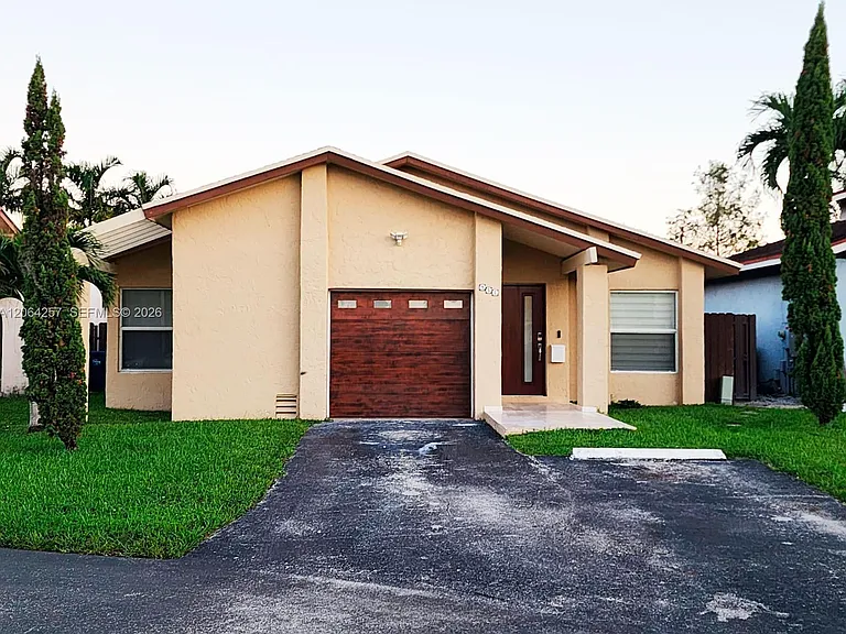 955 NW 106th Avenue Cir — Photo 32