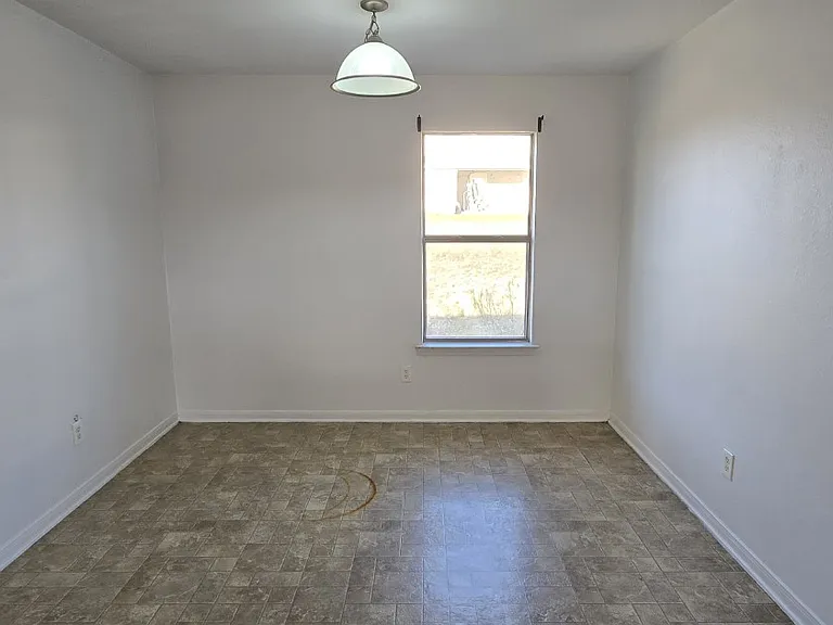 418 Brittney Way #D — Photo 8