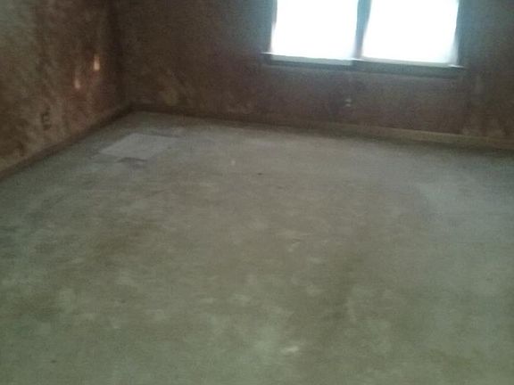 5th image of 43 S Roanoke Ave