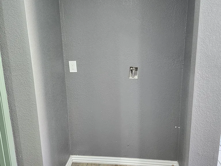 440 El Camino Dr #2 — Photo 8
