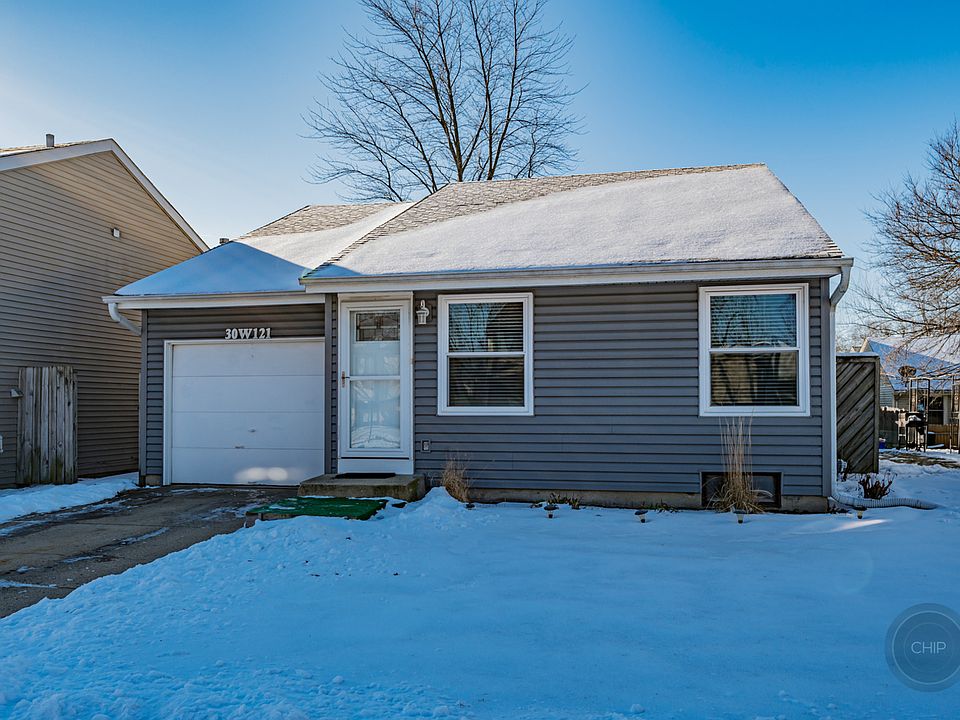 1st image of 30W121 Maplewood Dr