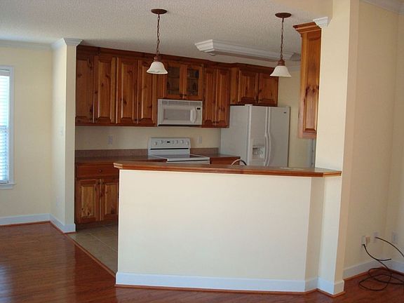 5th image of 4085 Huntley Dr