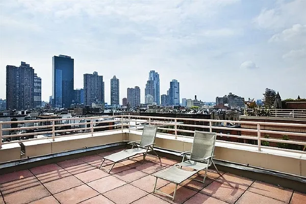 Rented by Corcoran | media 18