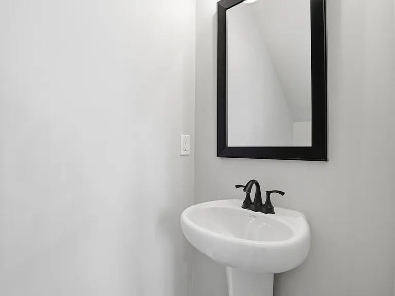 107 Virginia Ave — Photo 21