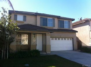 16841 Shinnecock Ln, Fontana, CA 92336