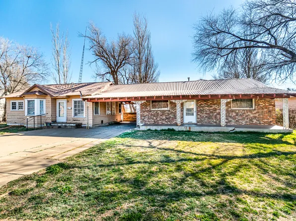 210 N Floyd Ave, Tulia, TX 79088
