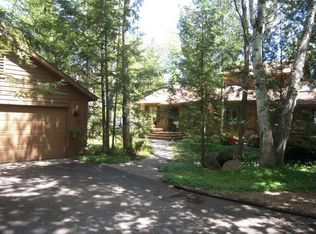 741 S Nanagosa Trl, Suttons Bay, MI 49682