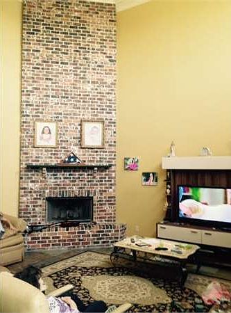 2nd image of 2518 S Savannah Ln