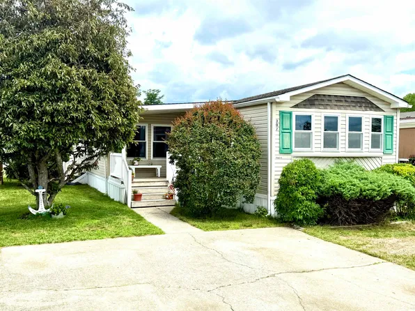 307 Grande Blvd, Rio Grande, NJ 08242