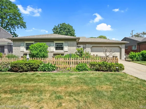 14122 Blue Skies St, Livonia, MI 48154