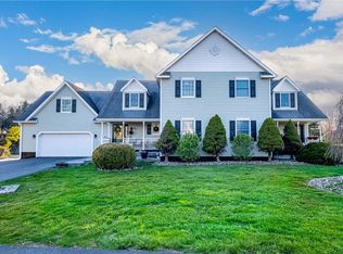 46 St Andrews Rd, Walden, NY 12586