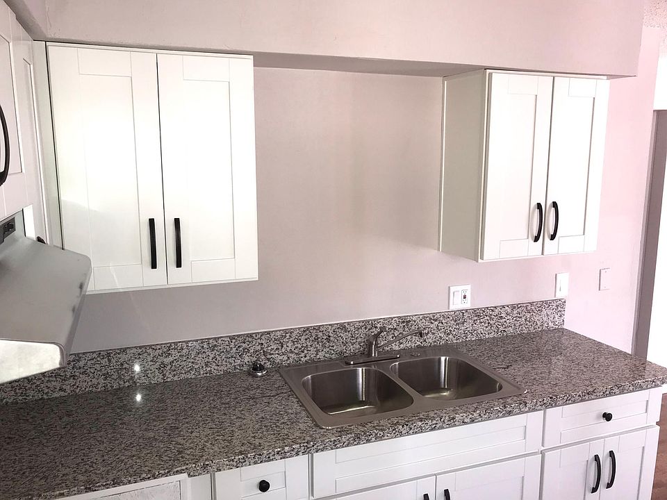 1st image of 3380 Cambridge St APT 4