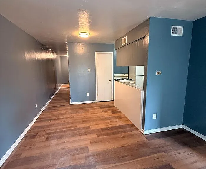 859 Carson St #859 — Photo 5