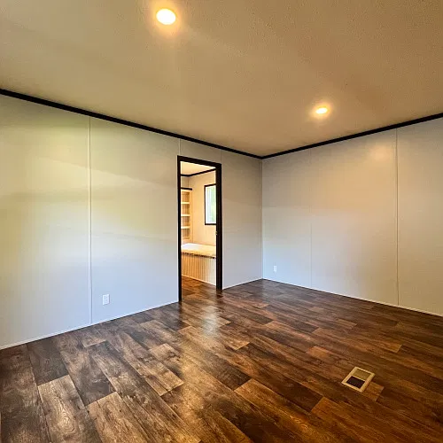 3 bed, 2.0 bath, $1,079 — Photo 2