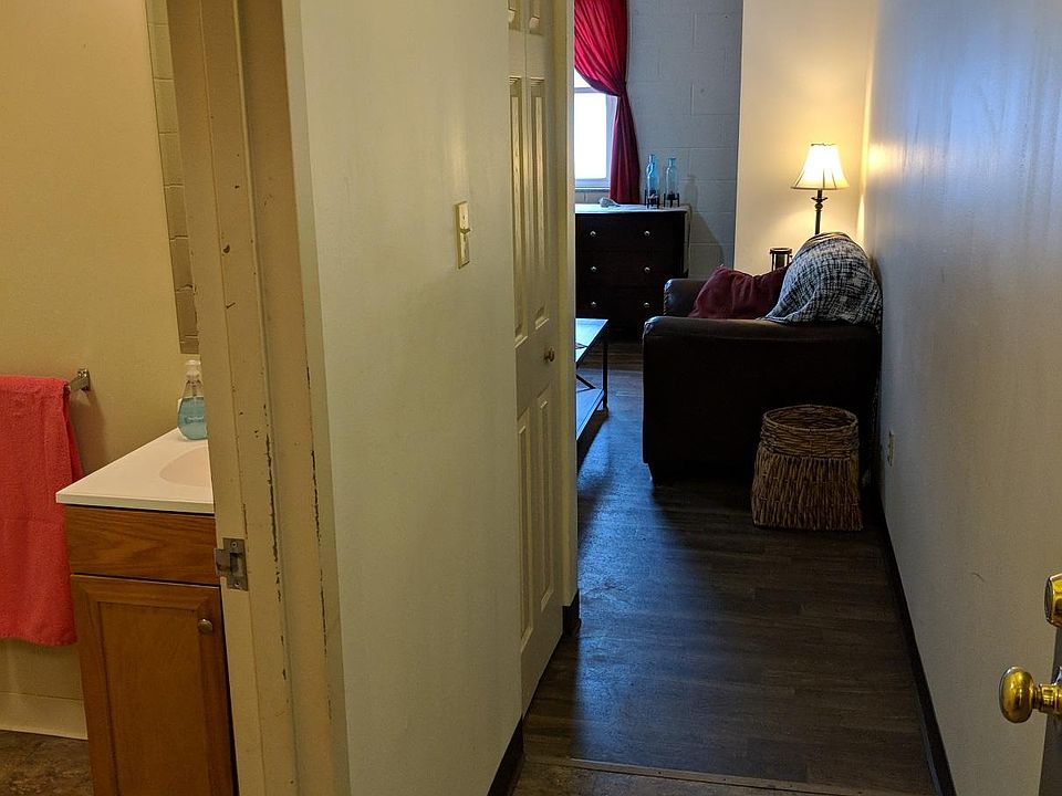 1st image of 1156 Oakland Ave