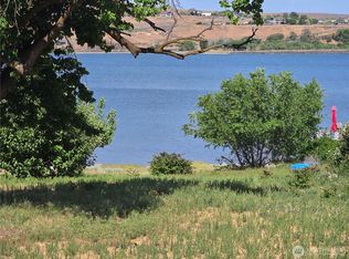 318 Lakeshore Dr, Soap Lake, WA 98851