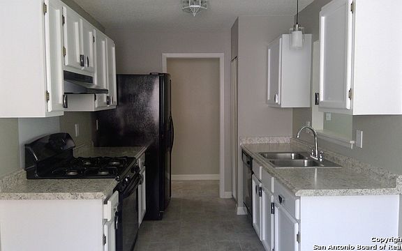 5th image of 5714 Brambletree St