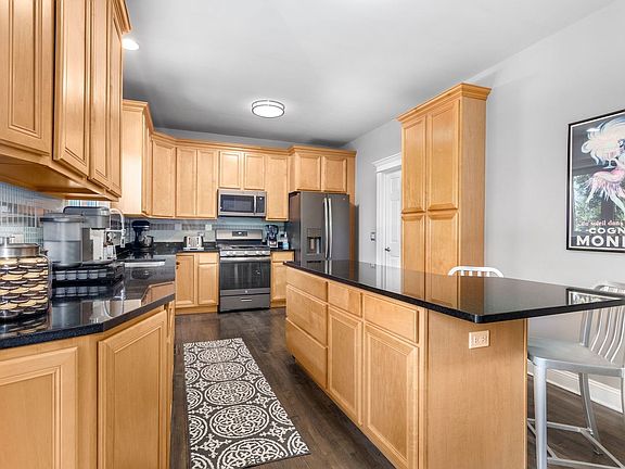 4th image of 26561 W Highland Dr