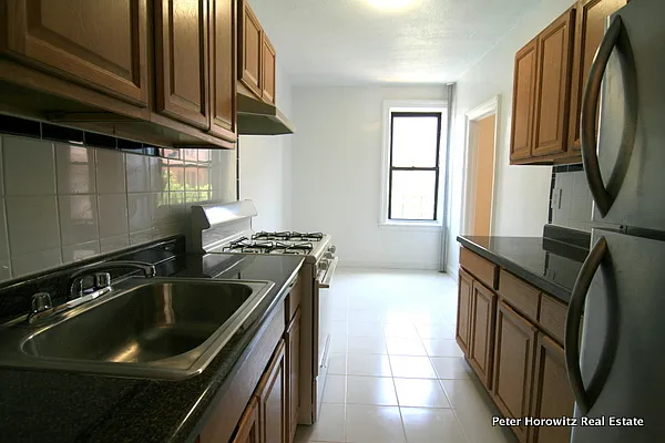 Rented by Horowitz Real Estate | media 7