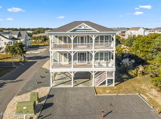 1096 Ocean Blvd W, Holden Beach, NC 28462