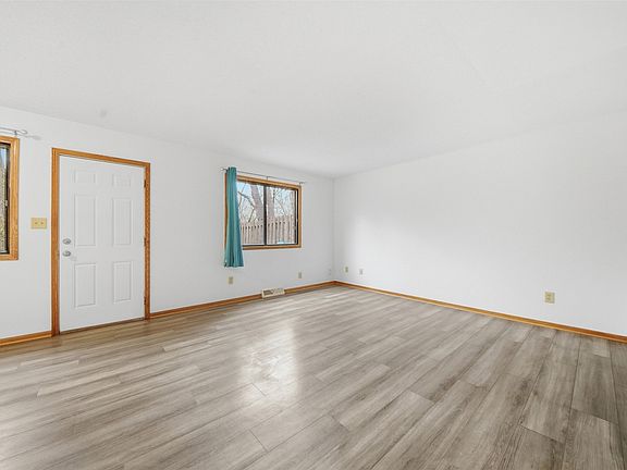 4th image of 5128 Bel Aire Rd