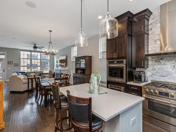 760 N 6th St, Columbus, OH 43215