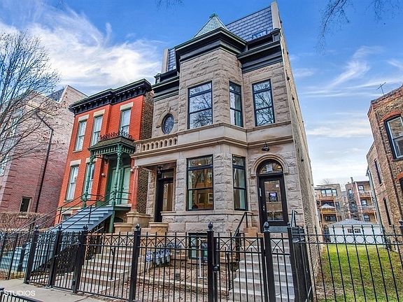 5th image of 631-33 W Wellington Ave