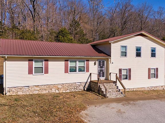 4th image of 2422 Lewisburg Rd