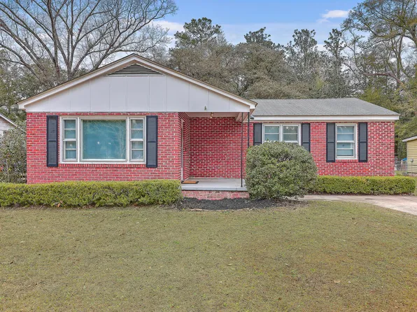 106 Klein St, Walterboro, SC 29488