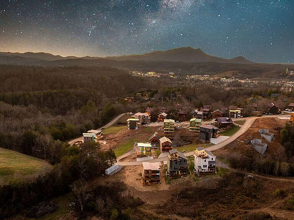 3rd image of 1567 Rainbow Ridge Way