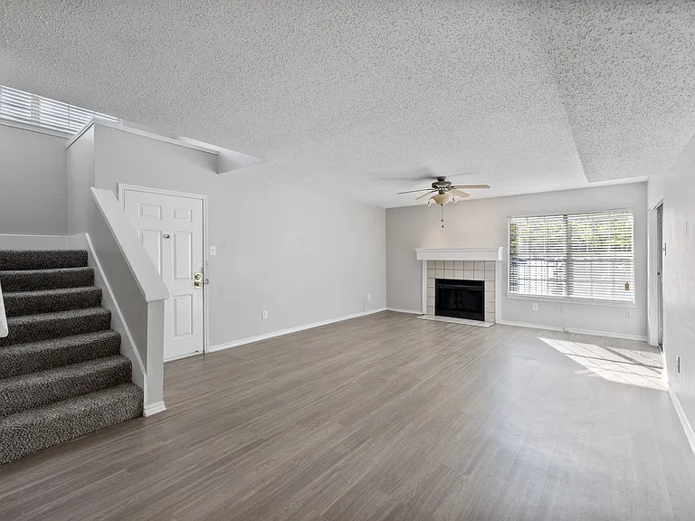 Fairway Greens Apartments — Photo 25