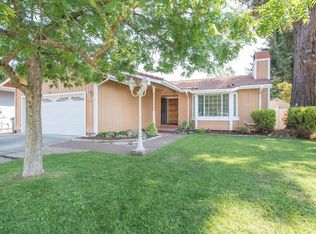 256 Almond Way, Healdsburg, CA 95448