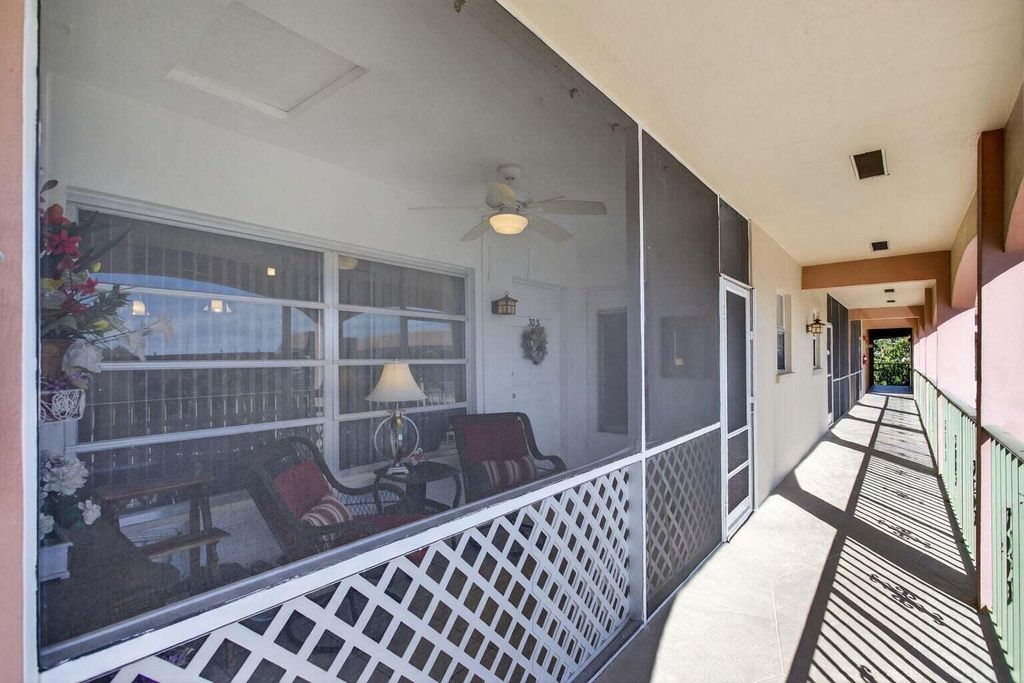 100 SE 6TH Avenue #303, photo 8