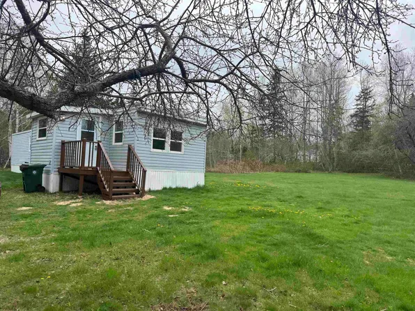 25 Almon Rd, Cape Breton, NS B1Y 3J5