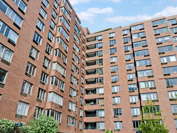 801 S Plymouth Ct APT 402, Chicago, IL 60605