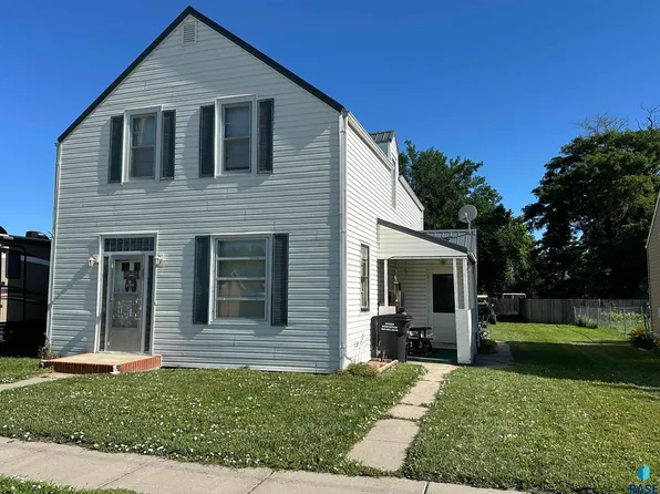 530 Washington St, Scotland, SD 57059