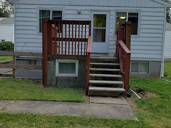 5th image of 616 Stoddard Ave