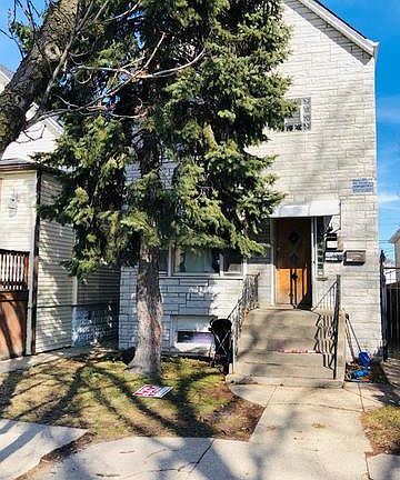 3rd image of 2537 N Luna Ave