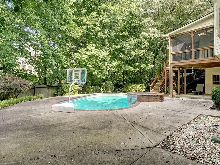 510 Jacaranda Ct — Photo 54