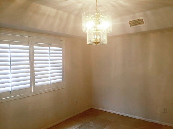 2nd image of 25423 Mountain Cliff Dr