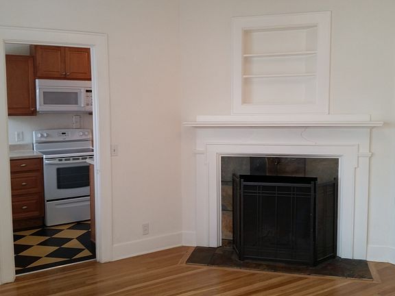 5th image of 623 NE 21st Ave #631