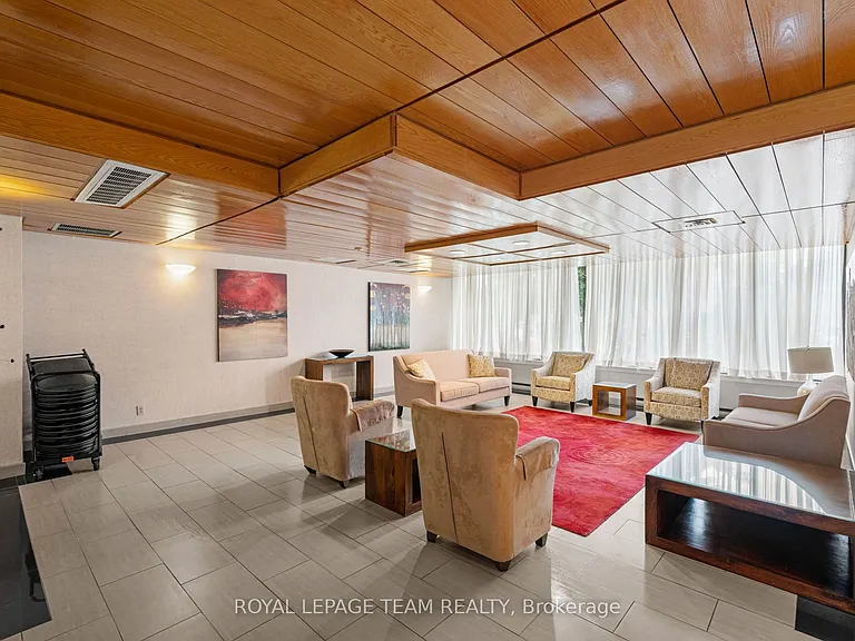 370 Dominion Ave #1102 — Photo 4