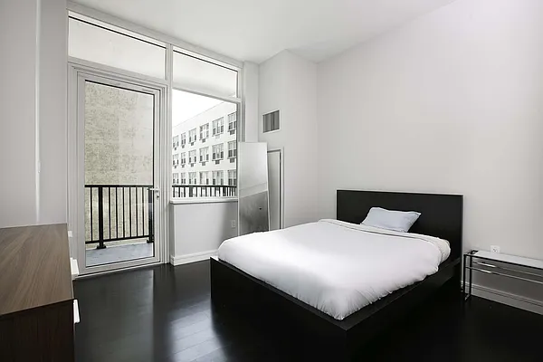 Rented by Compass | media 13