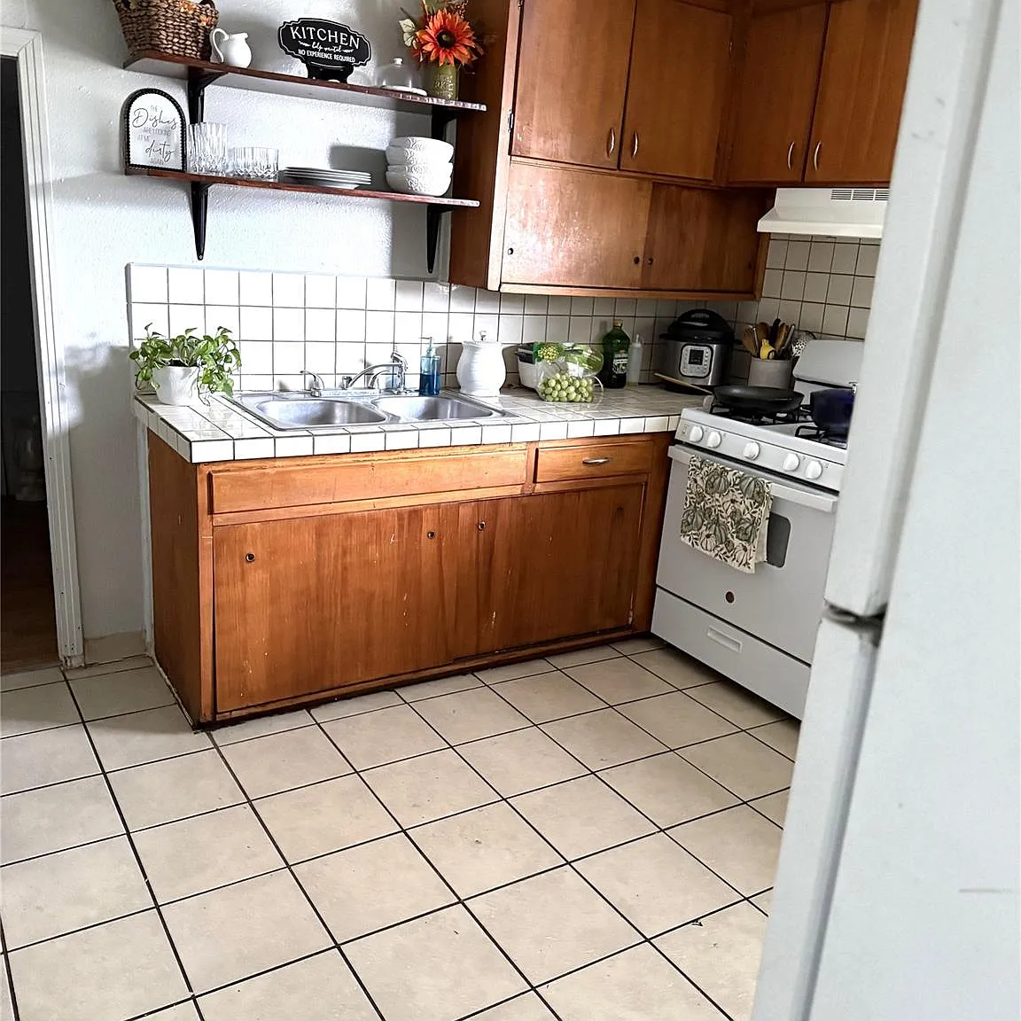 2 bed, 1.5 bath, 912 sqft, $1,395 — Photo 4