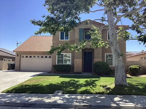 39324 Kennedy Dr Photo 1