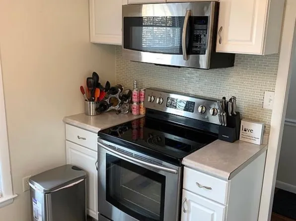 432 W Chocolate Ave, Hershey, PA 17033